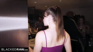 Riley Reid kap pár csoki pélót
