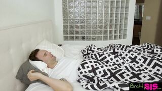 Perverz tini csaj a nevelő faterjával kúrel