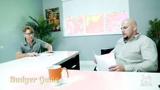 Perverz anyukák és a főnök durva rúdja