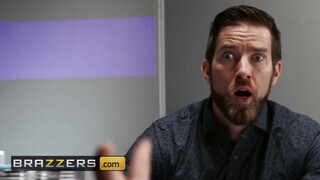 Brazzers - Cali Carter a méretes csöcsű tini