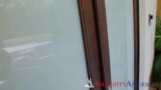 My Friends Hot Moms - Bridgette B cumizza a faszt