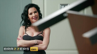 Brazzers - Veronica Avluv segge megdugva
