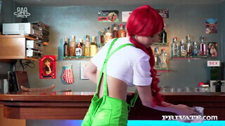 Private.com - Molly O'Quinn dupla kárót kap