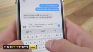 Brazzers - Alexis Fawx a méretes csöcsű nevelő anya