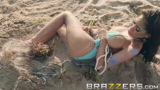 Brazzers - Gia Milana a szexy szirén