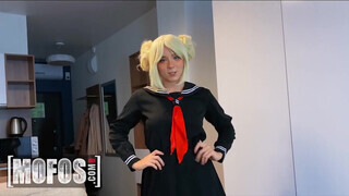 Mofos - Sweetie Fox a cosplayes csajszi popsiba kefélve