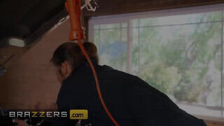 Brazzers - Maddy May és Alexis Fawx hármasban dugnak