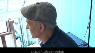 Oldje - Dupla vén farok a fiatal csajnak