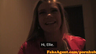 FakeAgent - szexy sportos csajszi a castingon