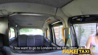 FakeTaxi - Latin csaj közösül a taxissal