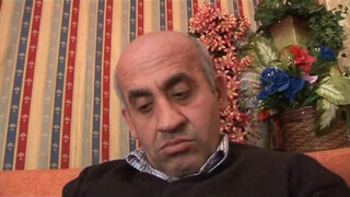 Idős manus faszára rácuppan a tini csaj