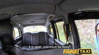 Fake Taxi - Roxxy Lea a hatalmas cicis kolumbiai csaj