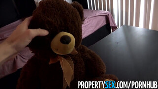PropertySex - Morgan Lee keményen megdöngetve