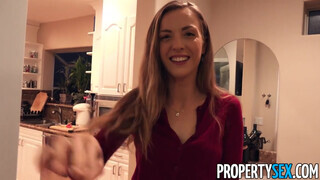 PropertySex - a famer megbassza az ingatlanos lányt