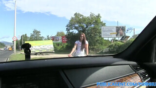 PublicAgent - Vanessa a bombázó stoppos lány