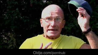 Öreg tata análba kúrja a gyönyörű tinit