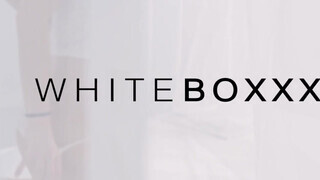WhiteBoxxx - kicsmellű csajszi keményen megkúrelva