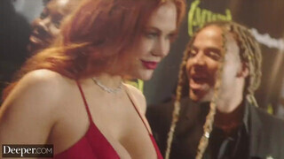 Deeper - Maitland Ward várja a kárót a fenekébe