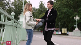 Slim4K - Luna Umberley ismeretlen csávóval kefél