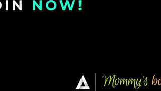 MOMMY'S BOY - Sophia West a dögös világos szőke milf