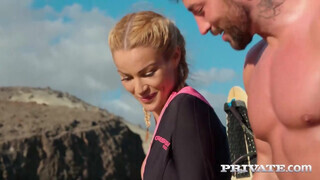 Private com - Cherry Kiss a izgató szörfös lány