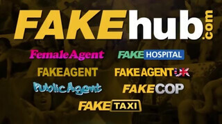 Public Agent - Néger hajú pici cickós tini lány