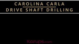 Karups - Carolina Carla az autószerelővel kefél