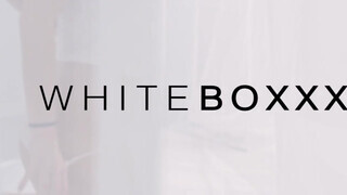 WHITEBOXXX - Tina Kay fenekébe betolják