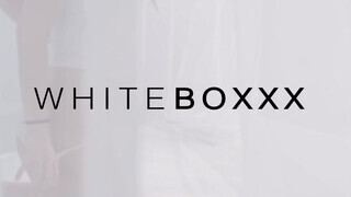 WhiteBoxxx - Oxana Chic muffja megrakva
