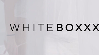 WhiteBoxxx - Nicole Pearl a felizgult orosz csaj