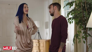 MILFED - Eve Marlowe fiatalabb pasival közösül
