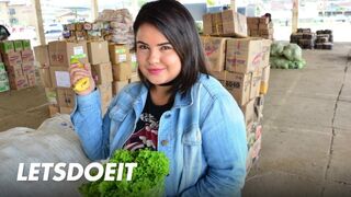 Duci latina milf picsája mélyen megkefélve xiomarától